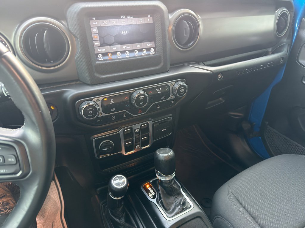 Used 2022 Jeep Wrangler Unlimited Sport AWD/4WD image 19