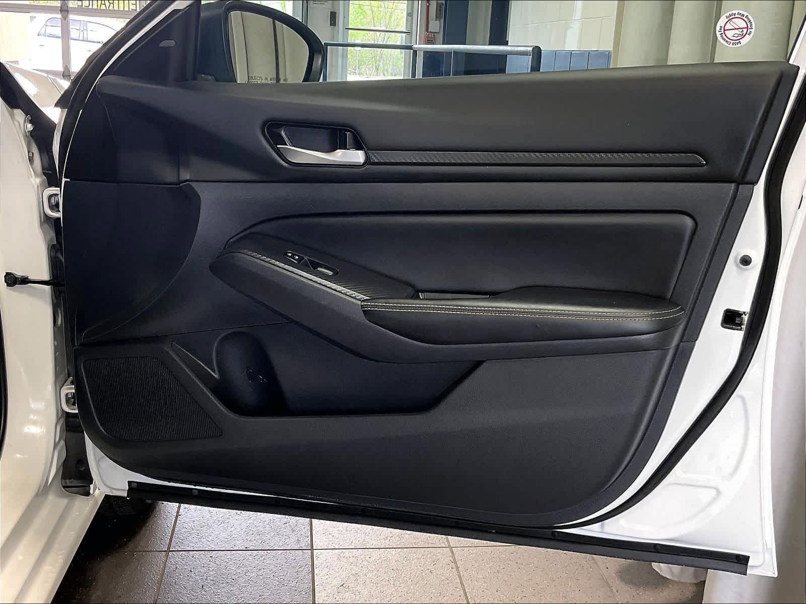 Certified 2025 Nissan Altima 2.5 SV FWD image 12