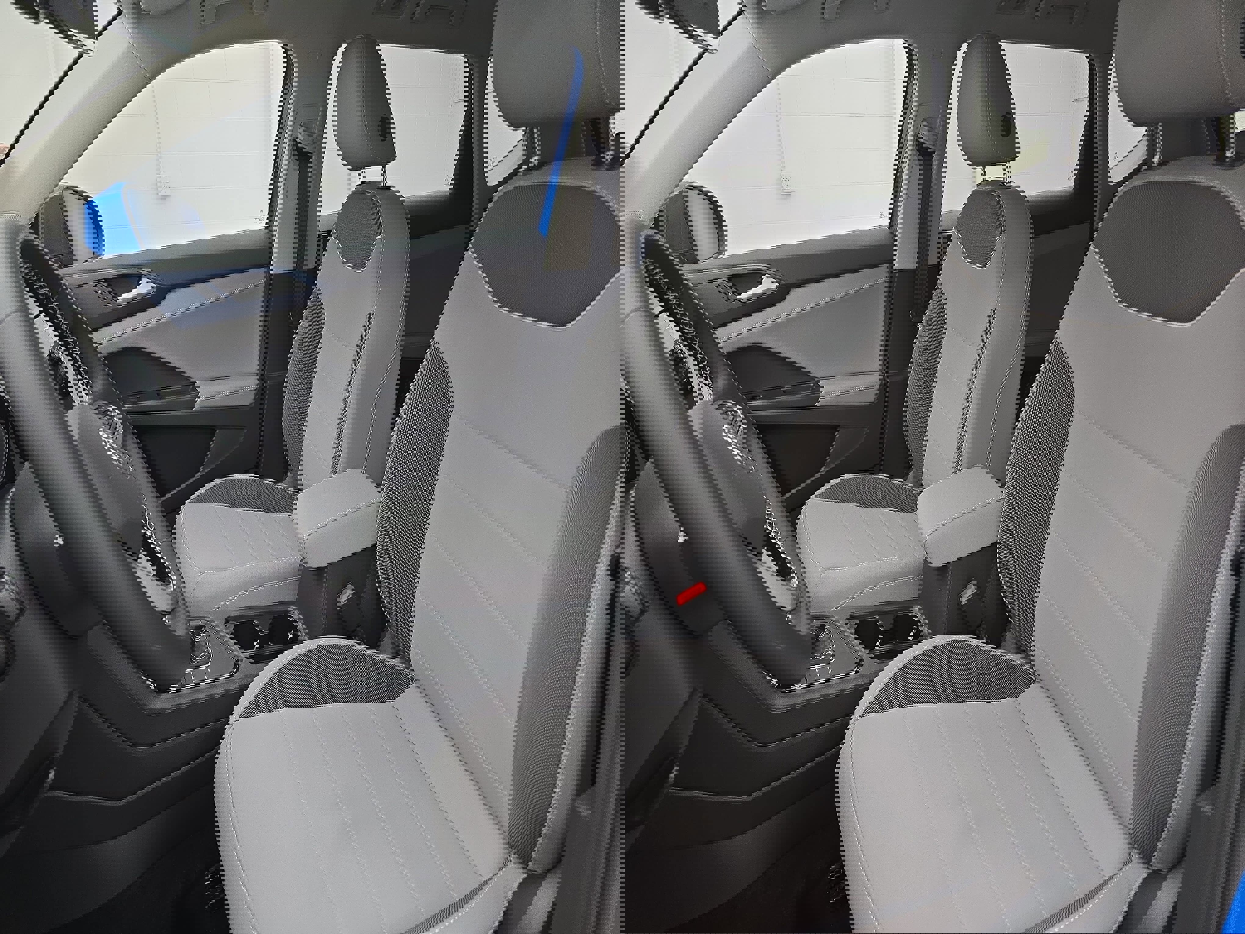 Certified 2024 Volkswagen Taos SE w/ Panoramic Sunroof Package image 14