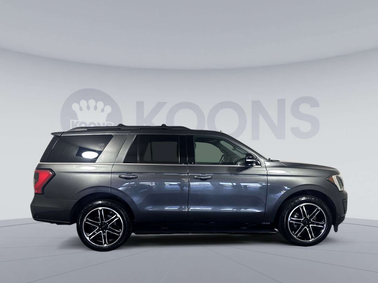 Used 2020 Ford Expedition Limited w/ Equipment Group 303A AWD/4WD image 8