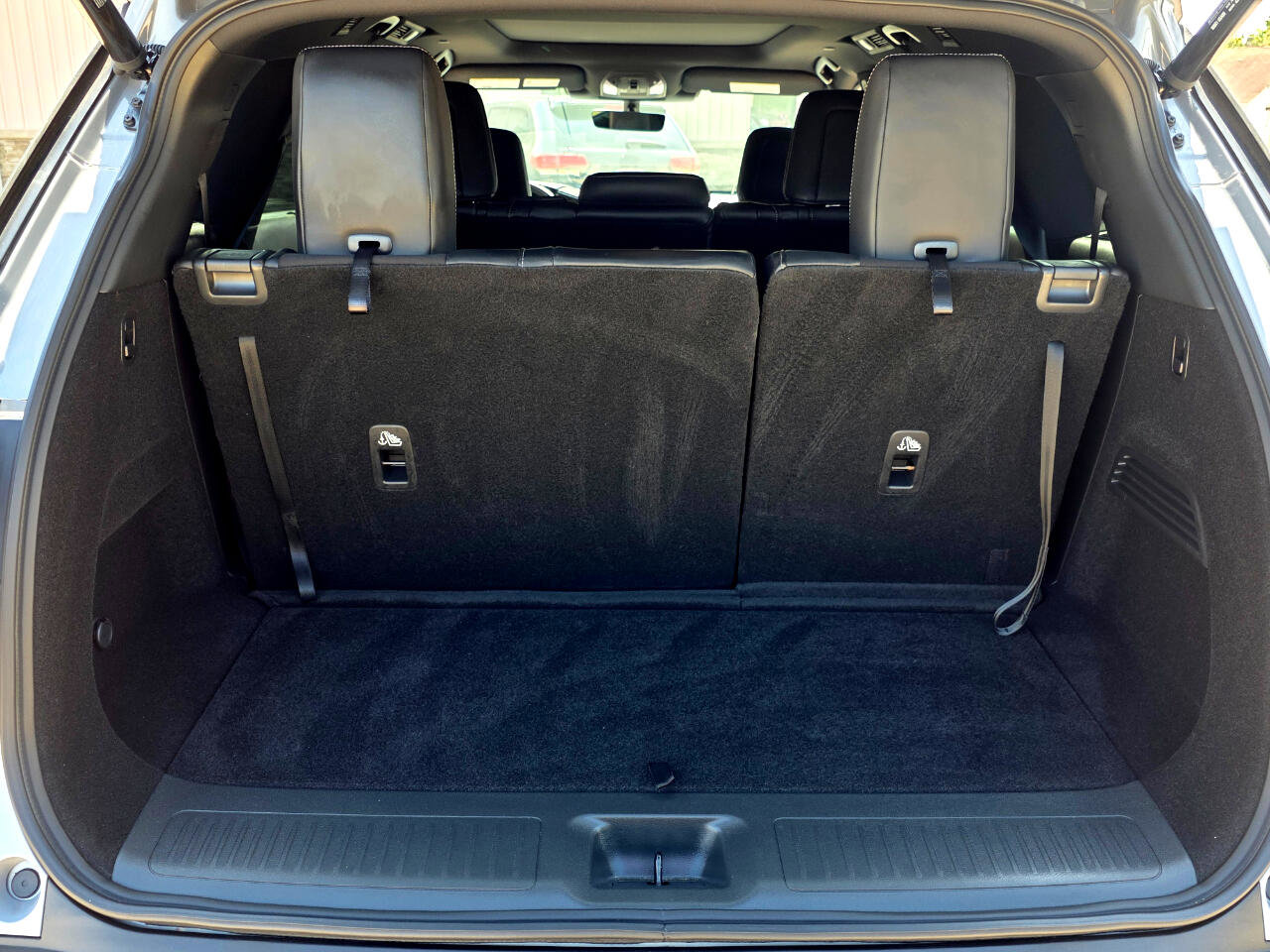 Used 2025 INFINITI QX60 Luxe w/ Black Edition image 19