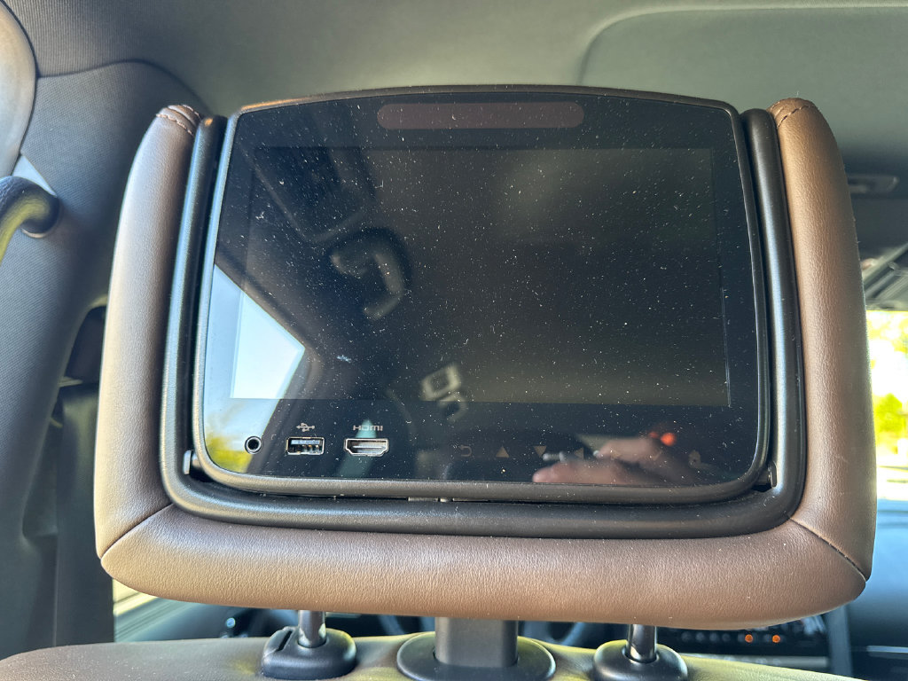 Certified 2022 Nissan Armada Platinum w/ Captain's Chairs Package AWD/4WD image 26