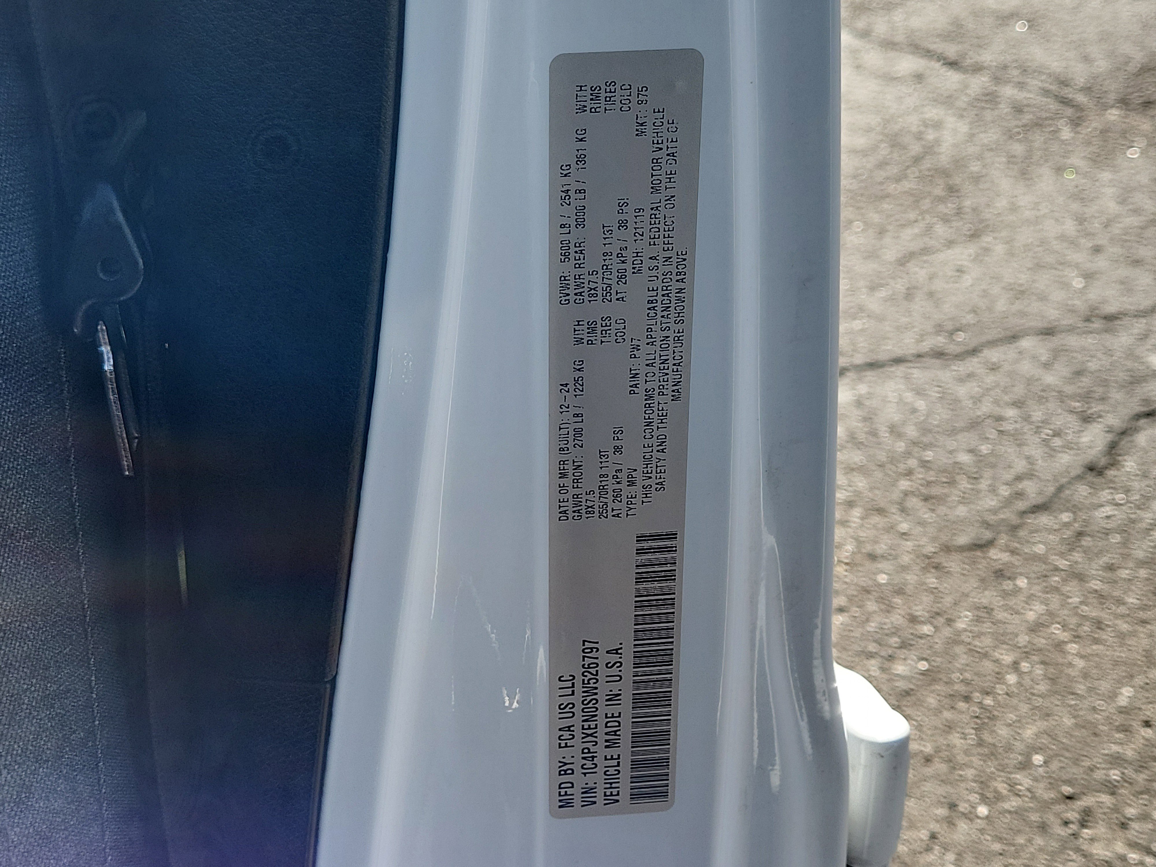 Used 2025 Jeep Wrangler Sahara image 31