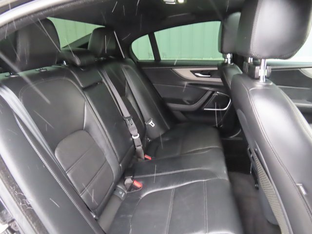 Used 2020 Jaguar XE S image 30
