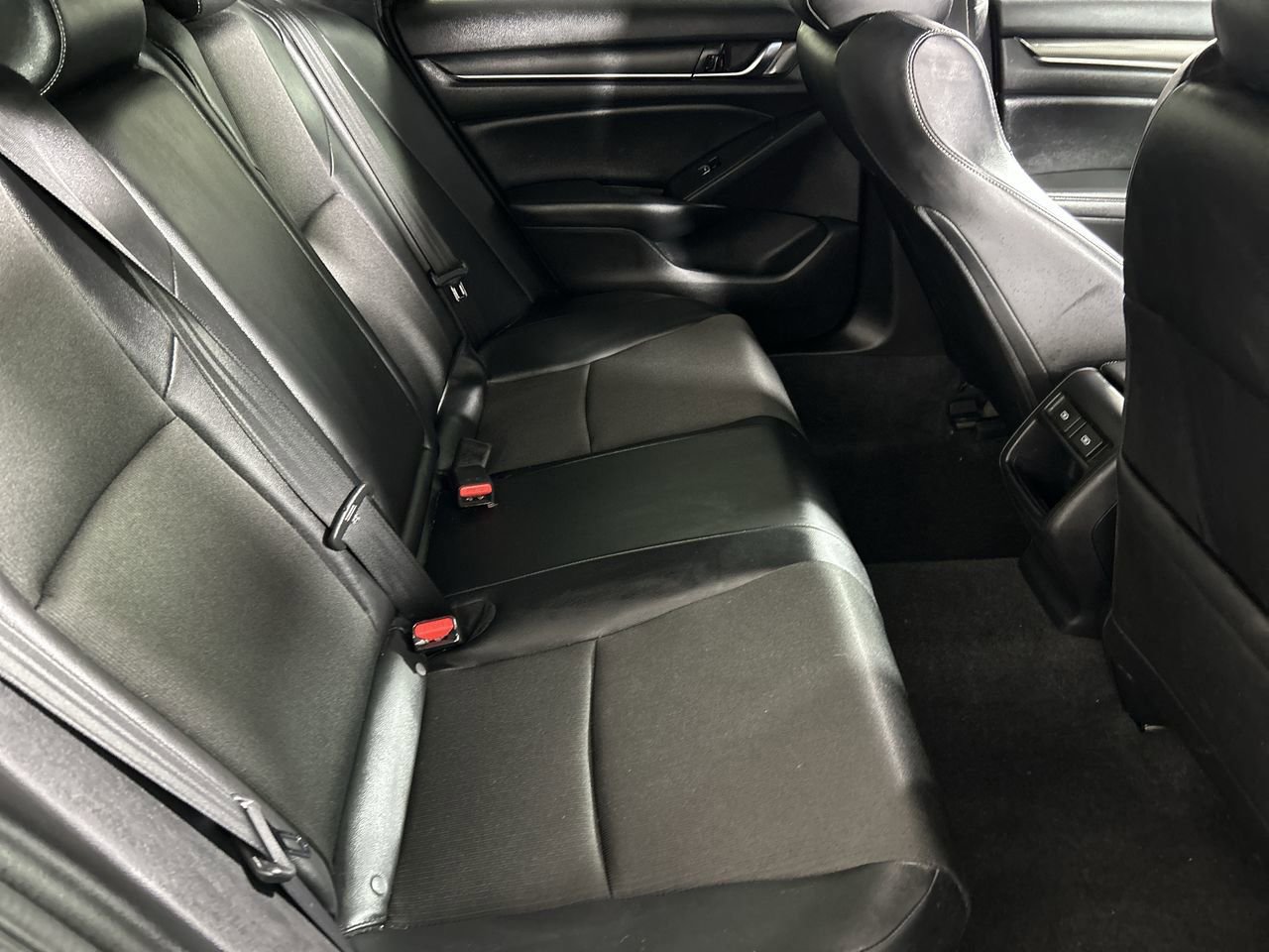 Used 2022 Honda Accord Sport image 25