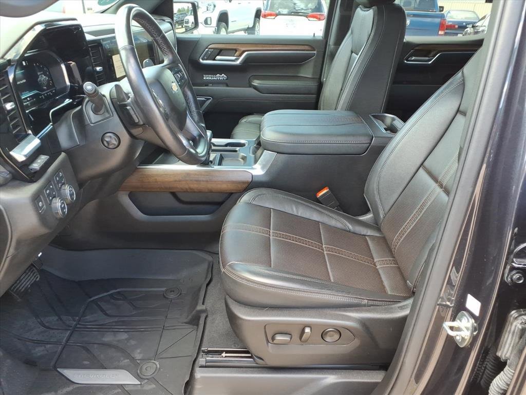Certified 2023 Chevrolet Silverado 1500 High Country w/ Technology Package image 15