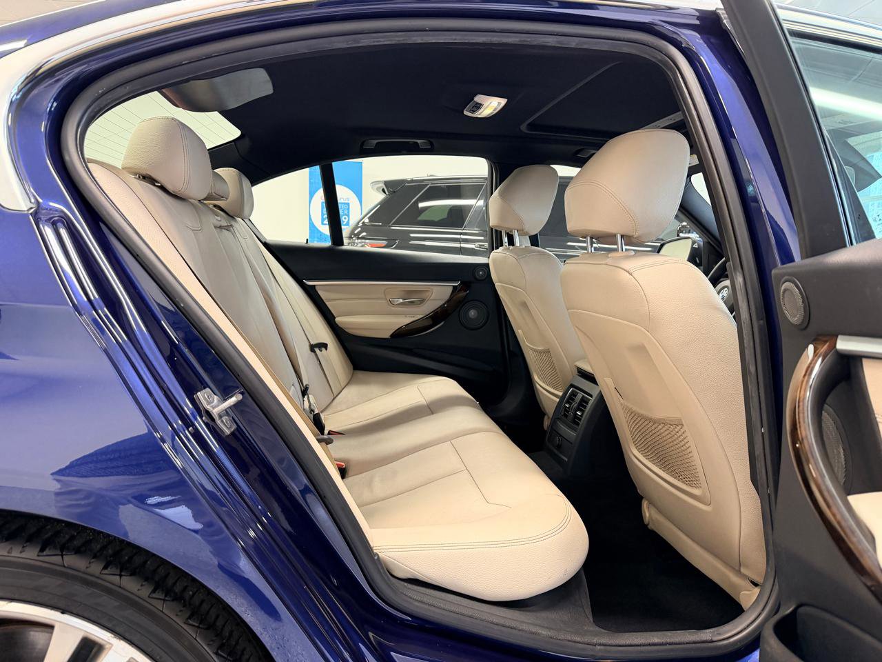 Used 2017 BMW 340i Sedan image 26