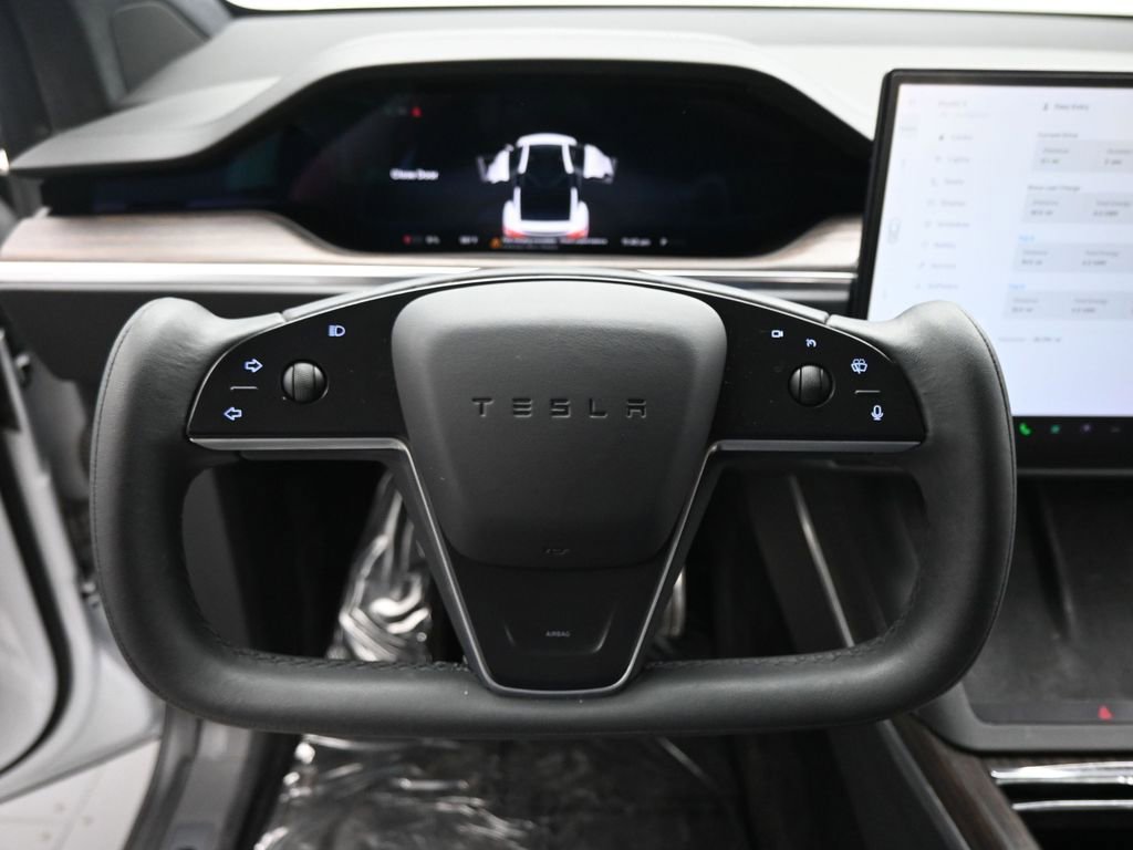 Used 2022 Tesla Model X image 11