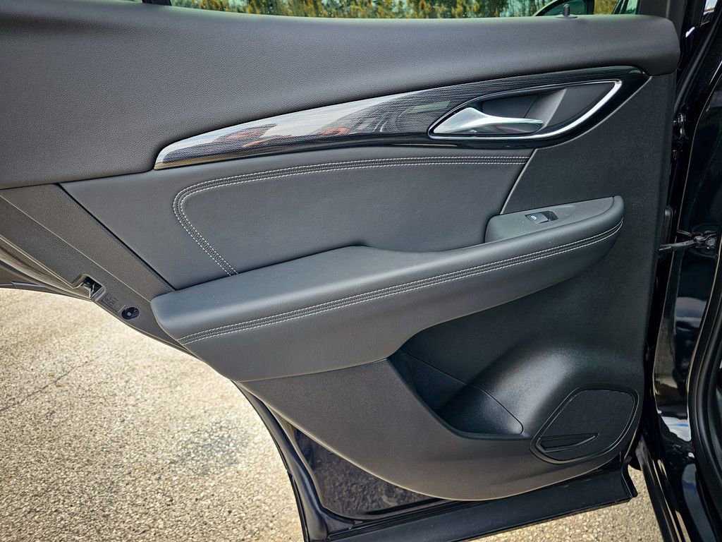 Certified 2023 Buick Envision Essence w/ Sport Touring Package image 31