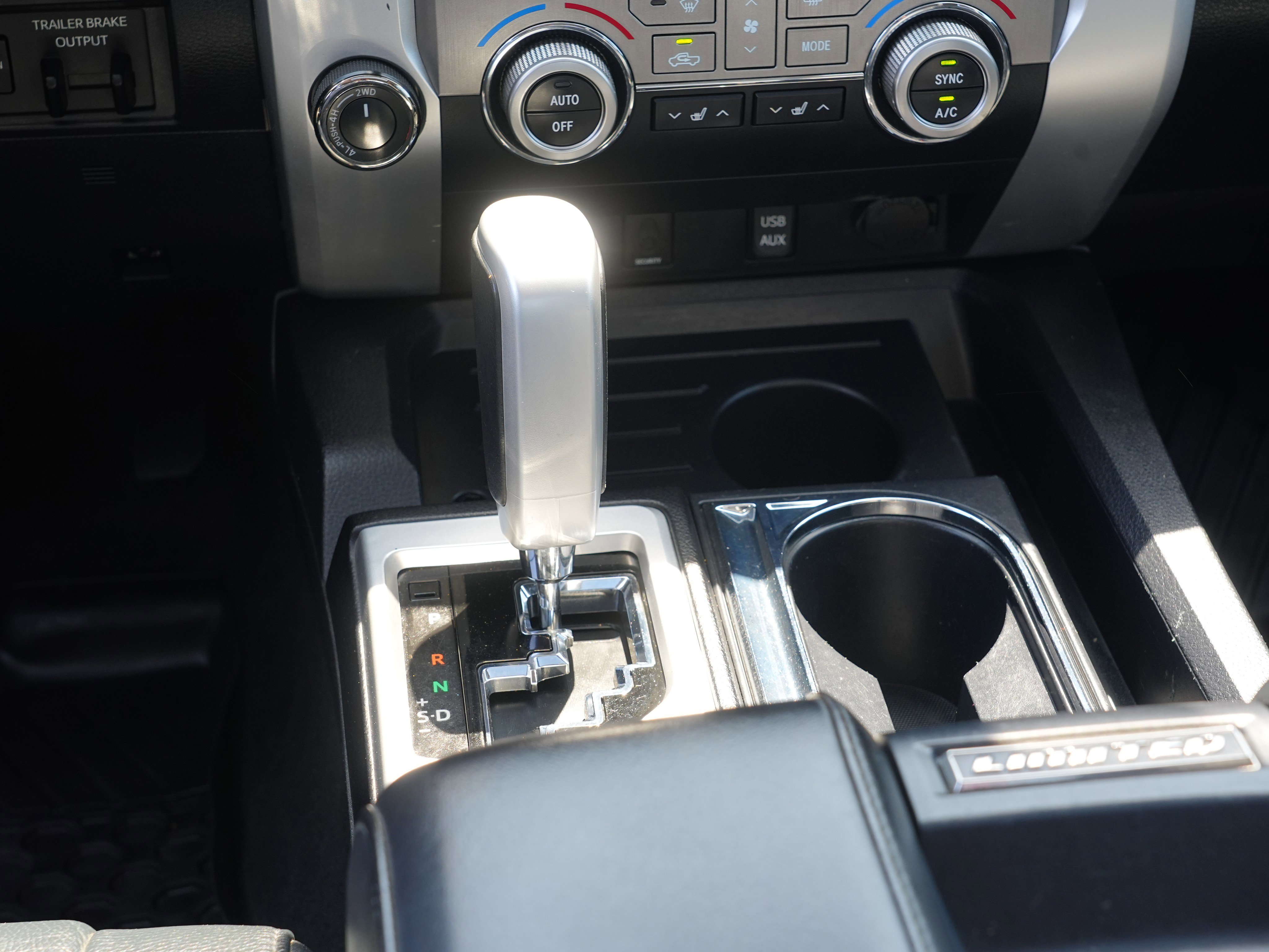 Used 2018 Toyota Tundra Limited AWD/4WD image 23