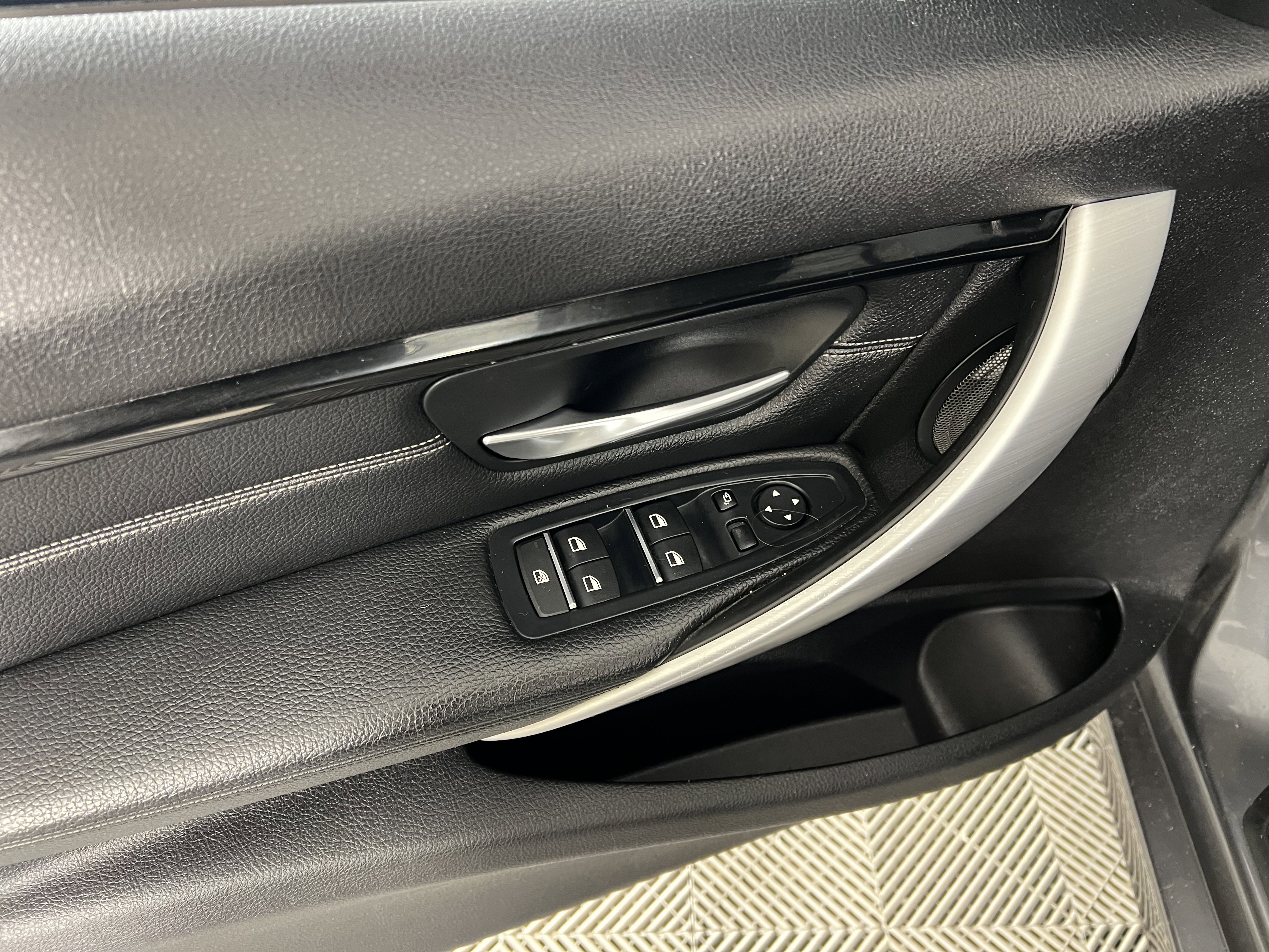 Used 2016 BMW 328i xDrive Sedan image 17