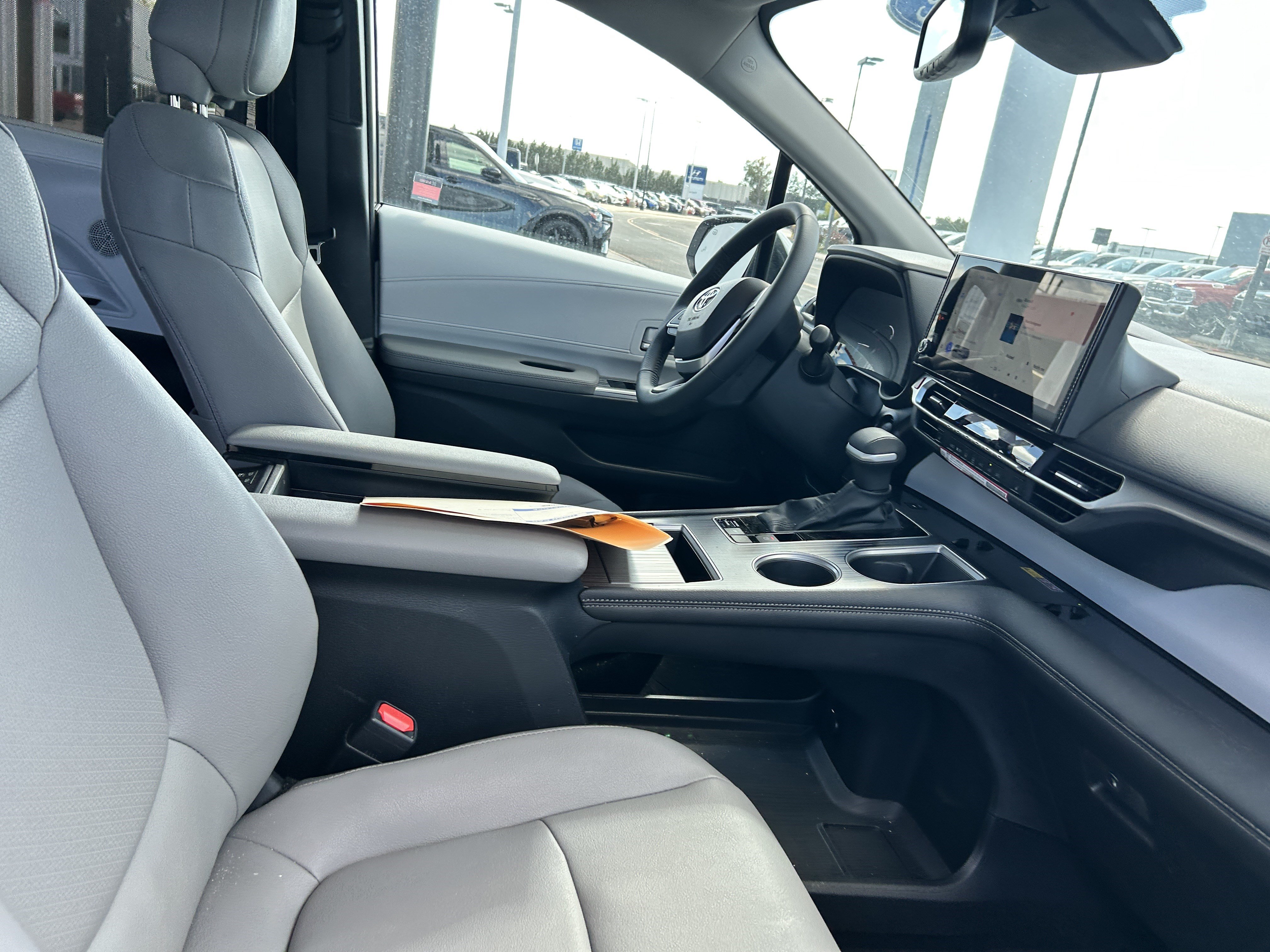 Certified 2026 Toyota Sienna XLE AWD/4WD image 12