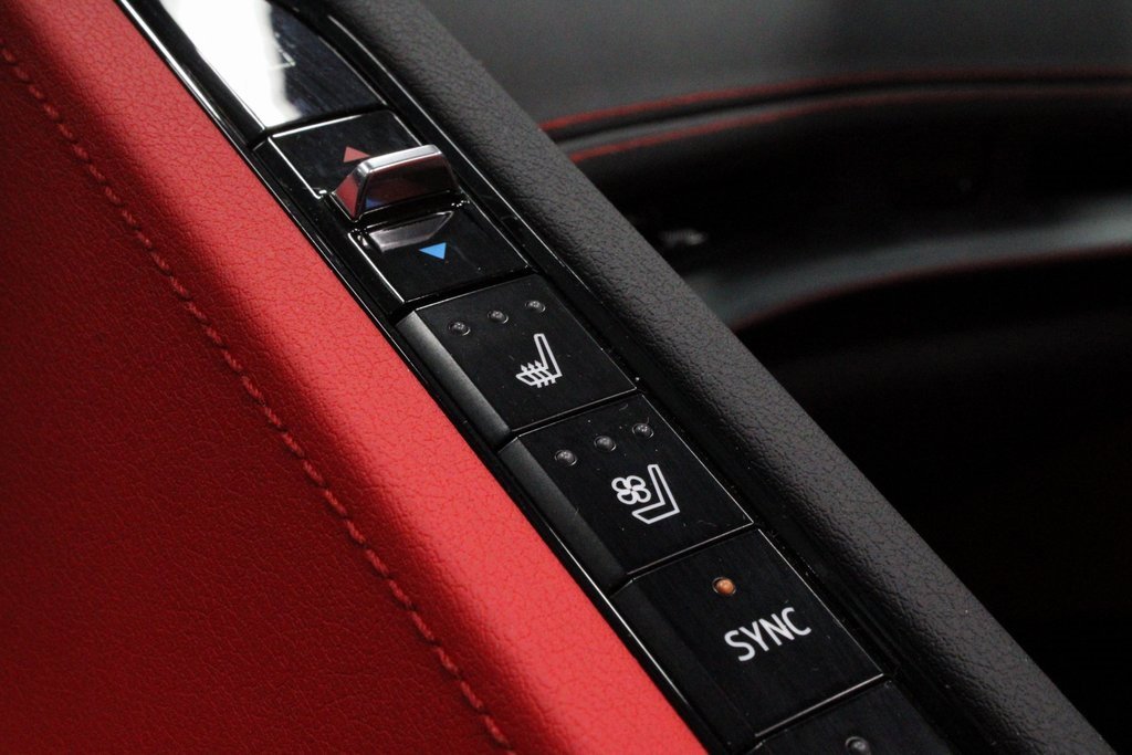 Used 2025 Chevrolet Corvette Stingray Preferred Cpe w/ Battery Protection Package image 29