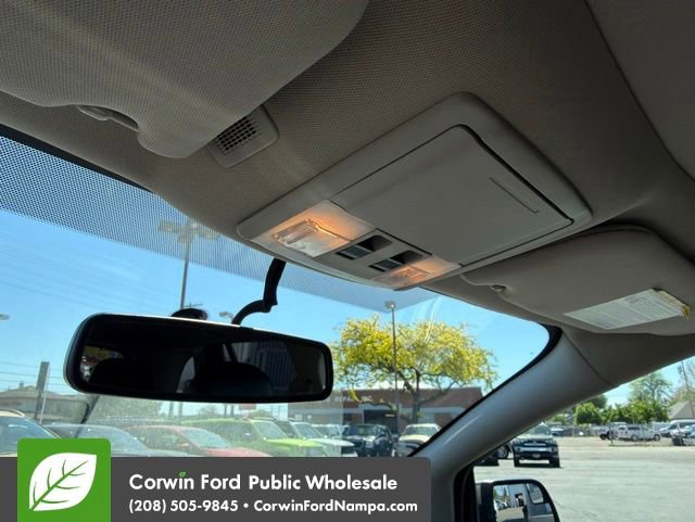 Used 2013 Ford Edge SEL FWD image 19