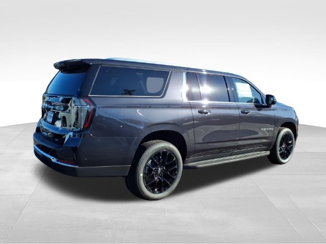 New 2027 Chevrolet Suburban LT w/ Comfort Package AWD/4WD image 3