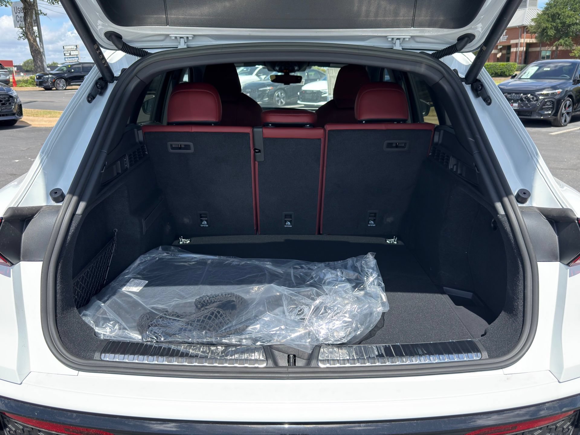 New 2026 Audi SQ5 Prestige AWD/4WD image 10