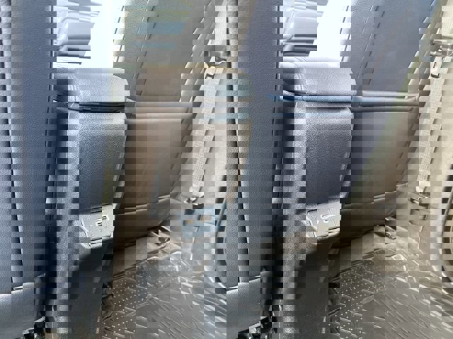 Used 2022 Chevrolet Bolt EUV LT w/ Convenience Package image 22