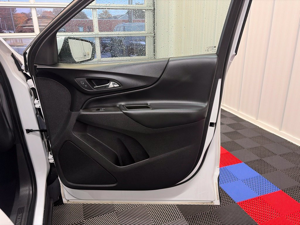 Used 2023 Chevrolet Equinox LT AWD/4WD image 23
