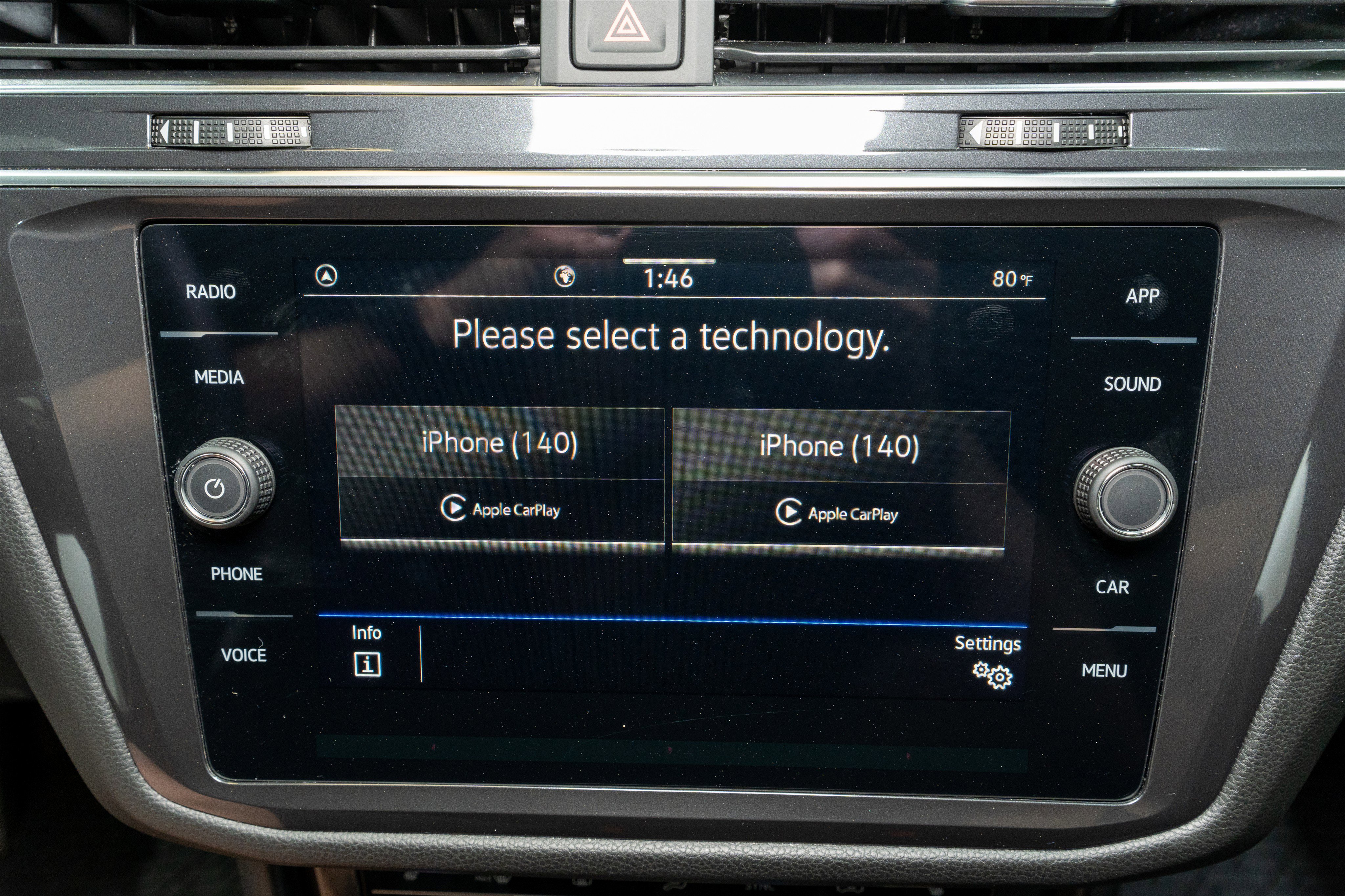 Used 2023 Volkswagen Tiguan SE R-Line image 18