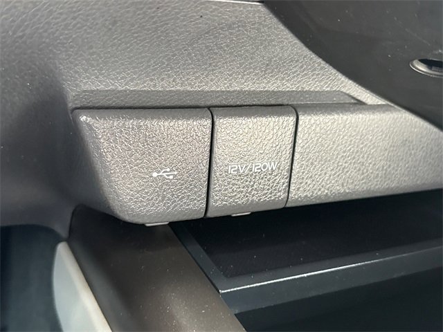 Used 2022 Toyota Camry LE image 28