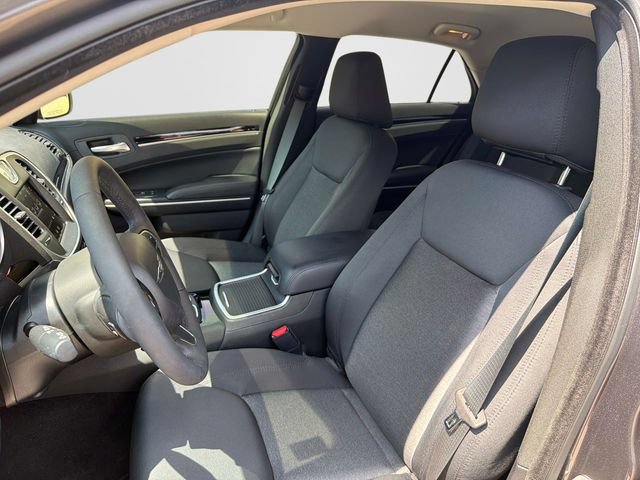 Used 2023 Chrysler 300 Touring w/ Sport Appearance Package RWD image 20