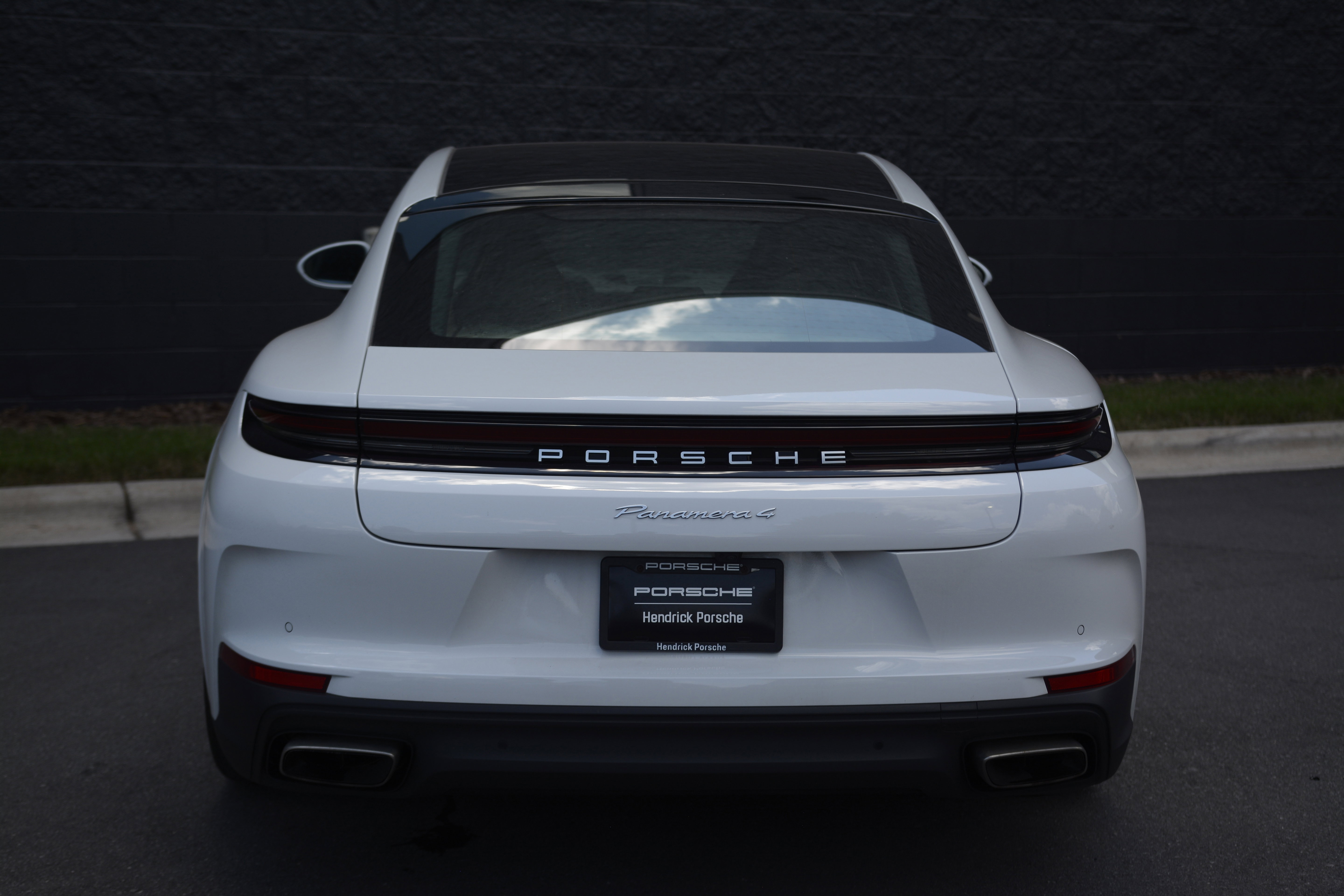 Certified 2024 Porsche Panamera 4 AWD/4WD image 6
