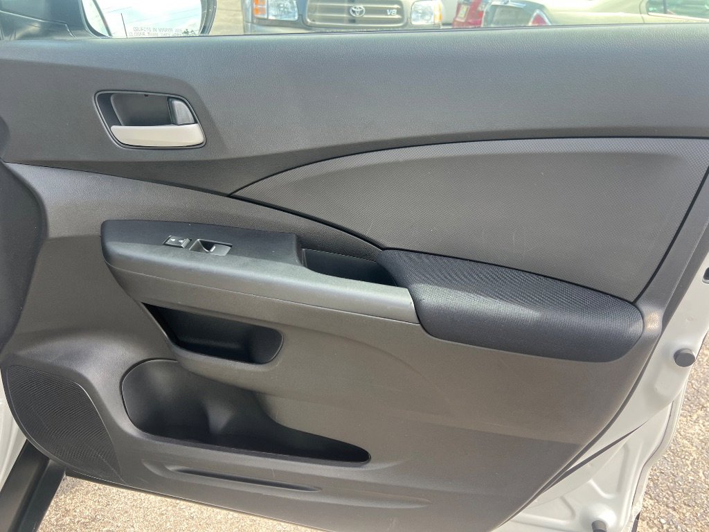 Used 2015 Honda CR-V LX image 31
