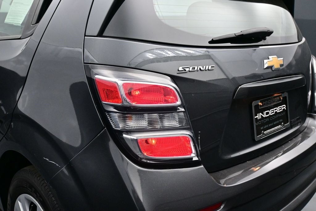Used 2020 Chevrolet Sonic LT FWD image 38