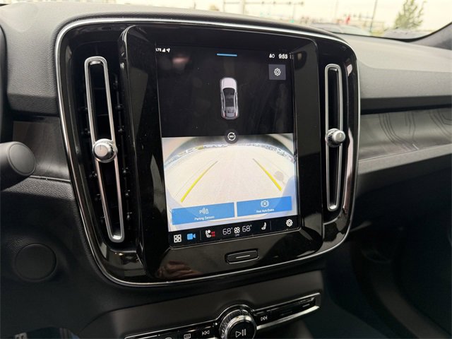 Used 2023 Volvo C40 P8 Recharge Ultimate image 23