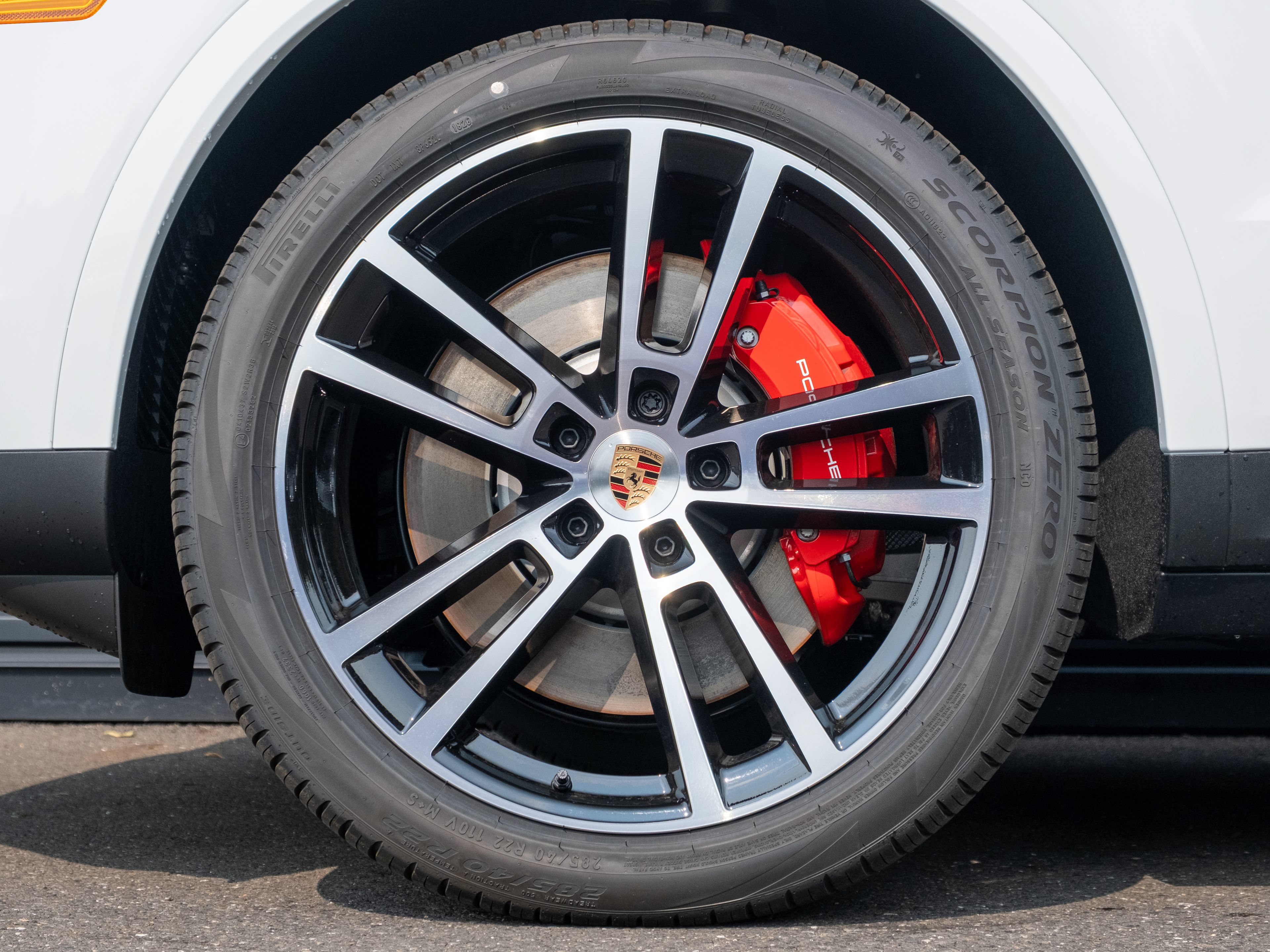 New 2026 Porsche Cayenne S AWD/4WD image 12