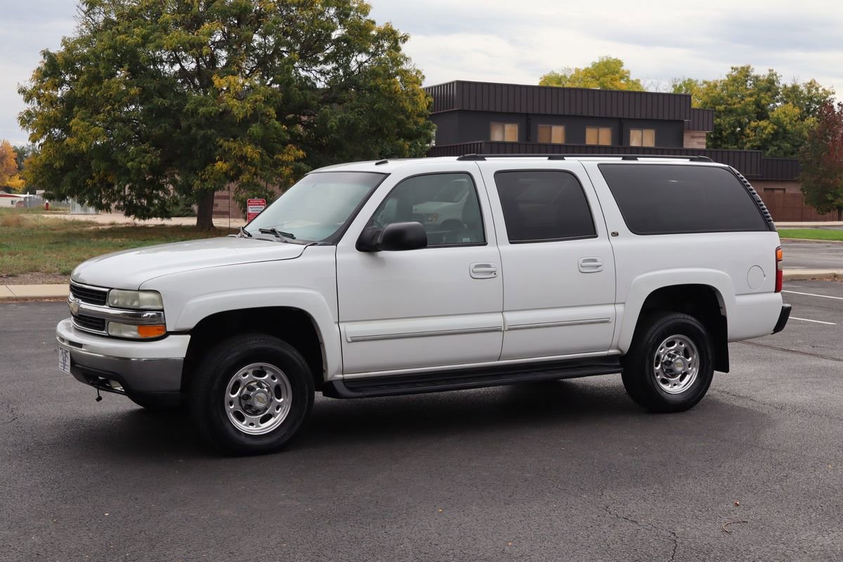 Used 2003 Chevrolet Suburban 2500 LT w/ LT Preferred Equipment Group image 11
