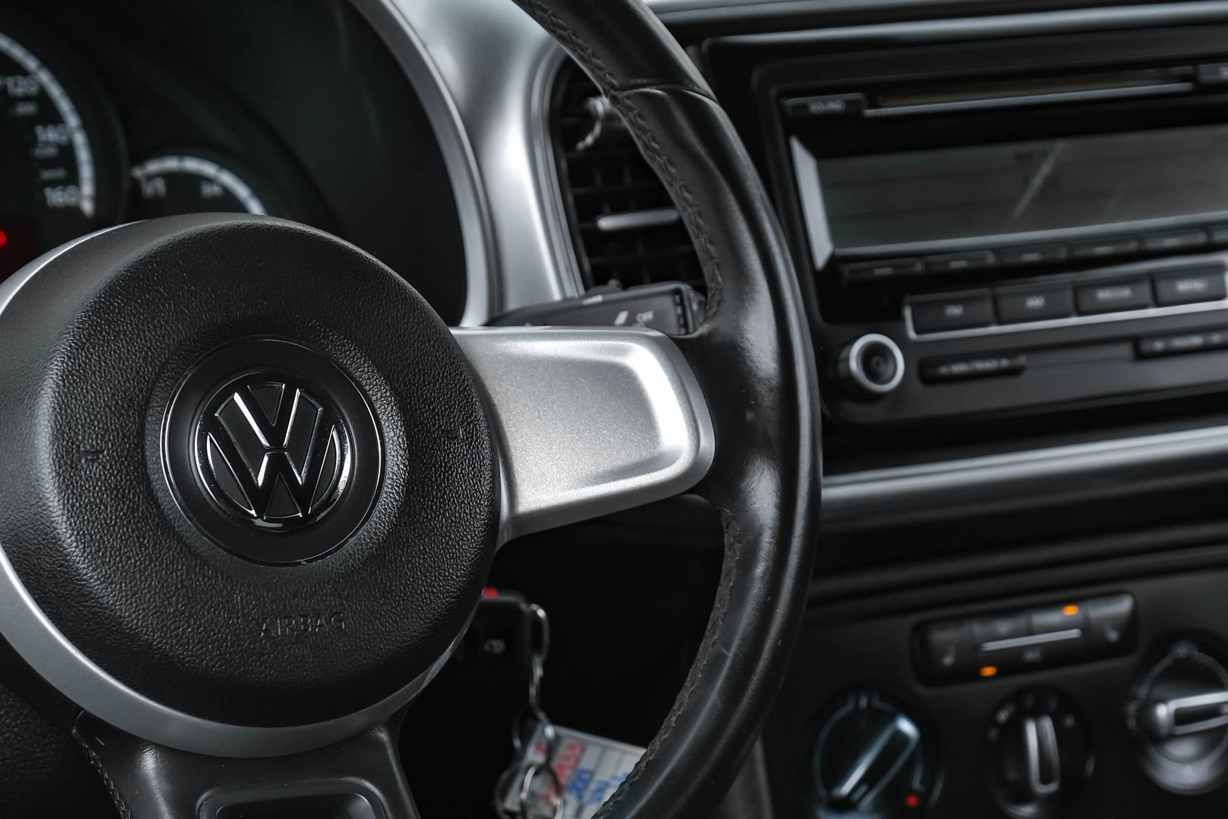 Used 2013 Volkswagen Beetle 2.5 image 15