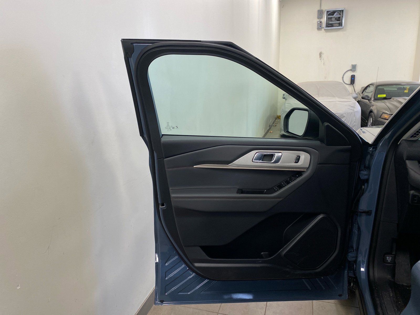 New 2026 Ford Explorer Active w/ Active Comfort Package AWD/4WD image 23