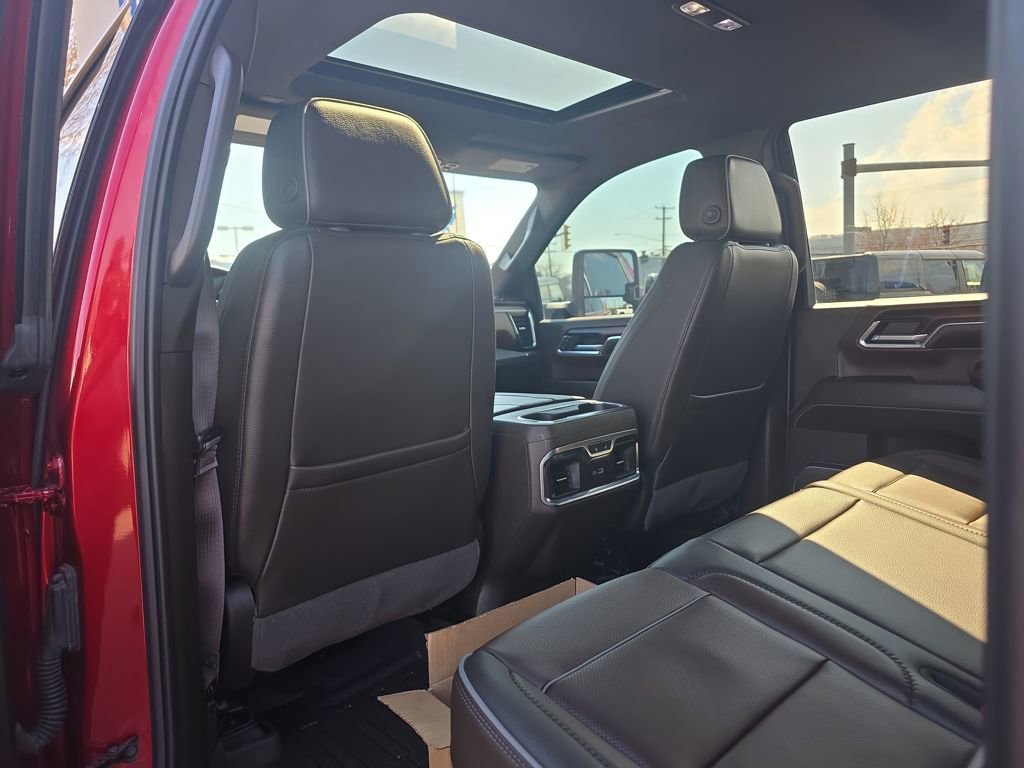 Used 2024 GMC Sierra 2500 Denali w/ Denali Reserve Package image 18