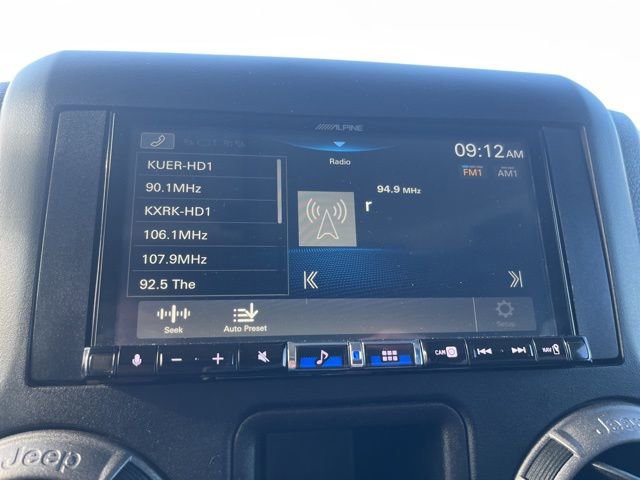 Used 2018 Jeep Wrangler Sport image 17