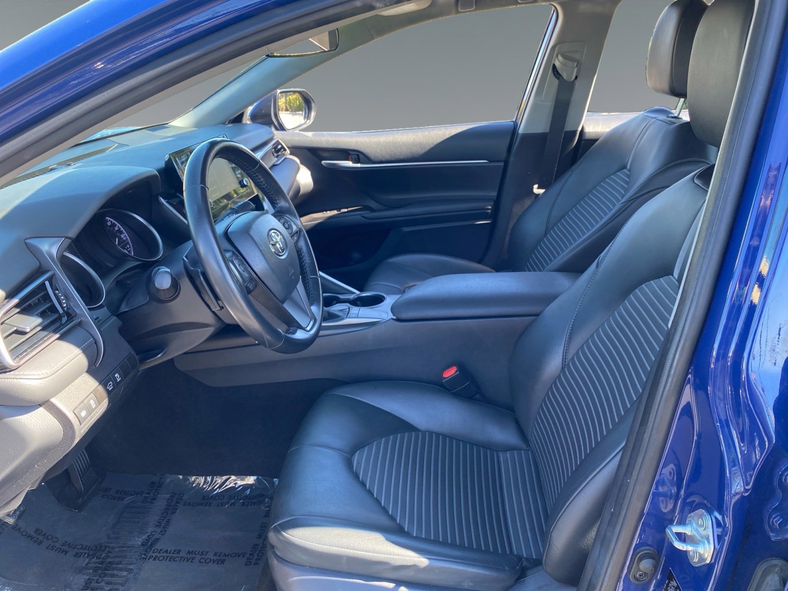 Used 2024 Toyota Camry SE FWD image 9