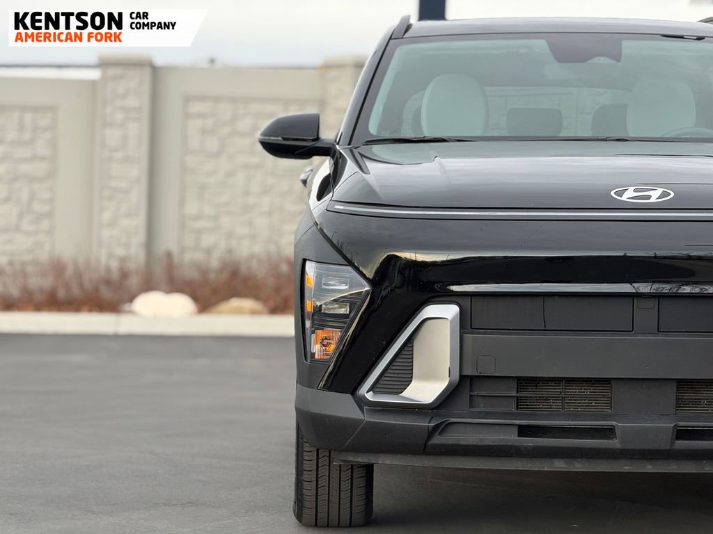 Used 2025 Hyundai Kona SEL image 14