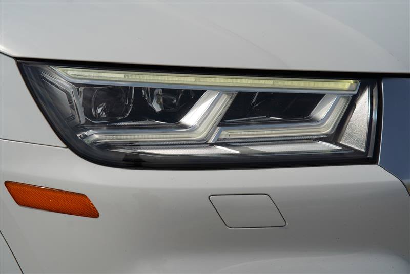 Used 2019 Audi SQ5 Prestige AWD/4WD image 25
