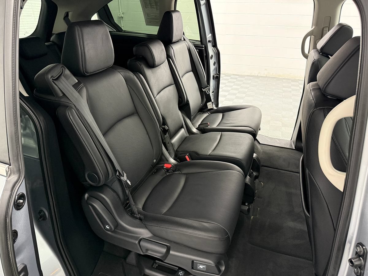 Used 2025 Honda Odyssey EX-L image 12