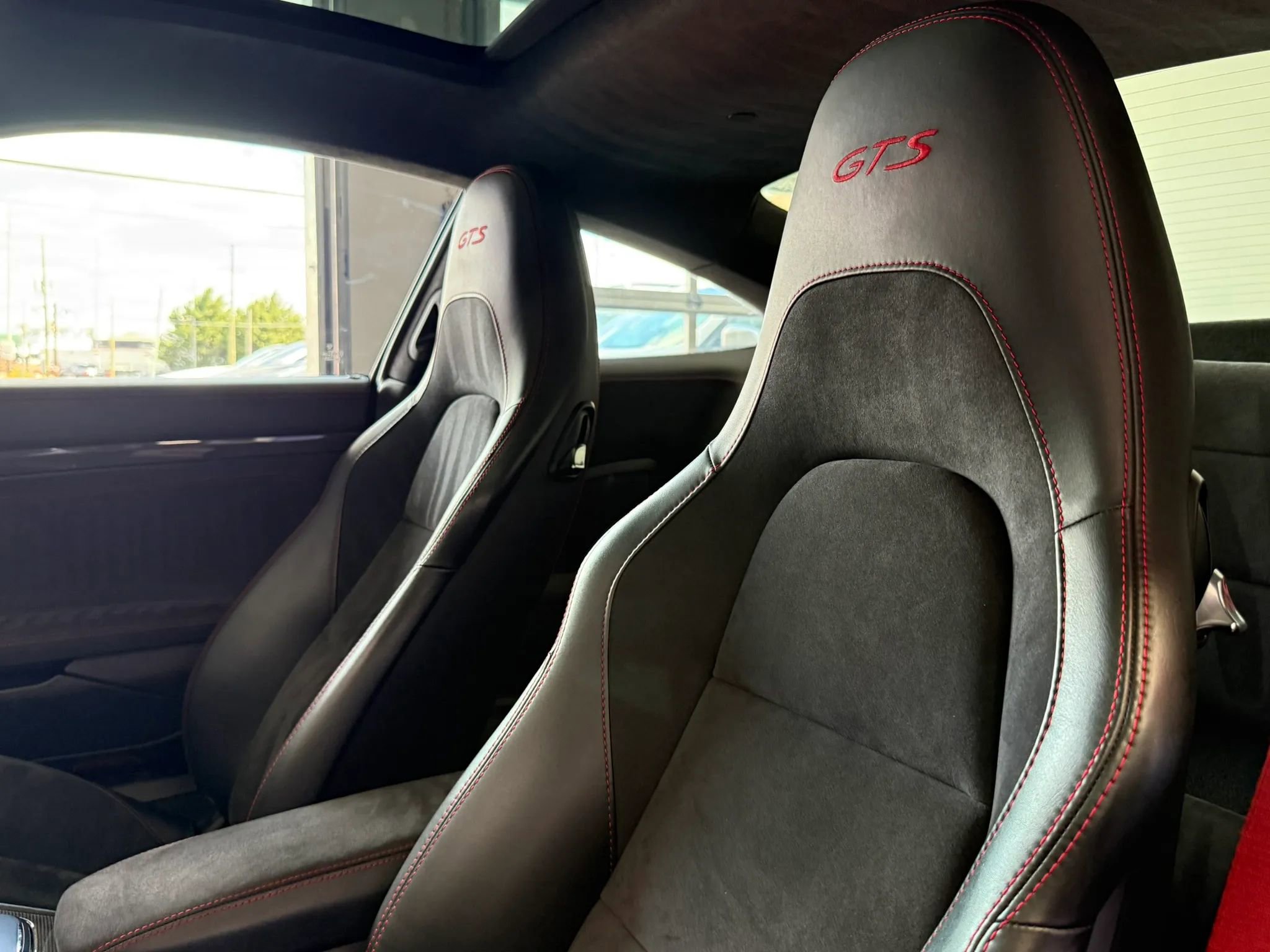 Used 2017 Porsche 911 GT3 RS image 10