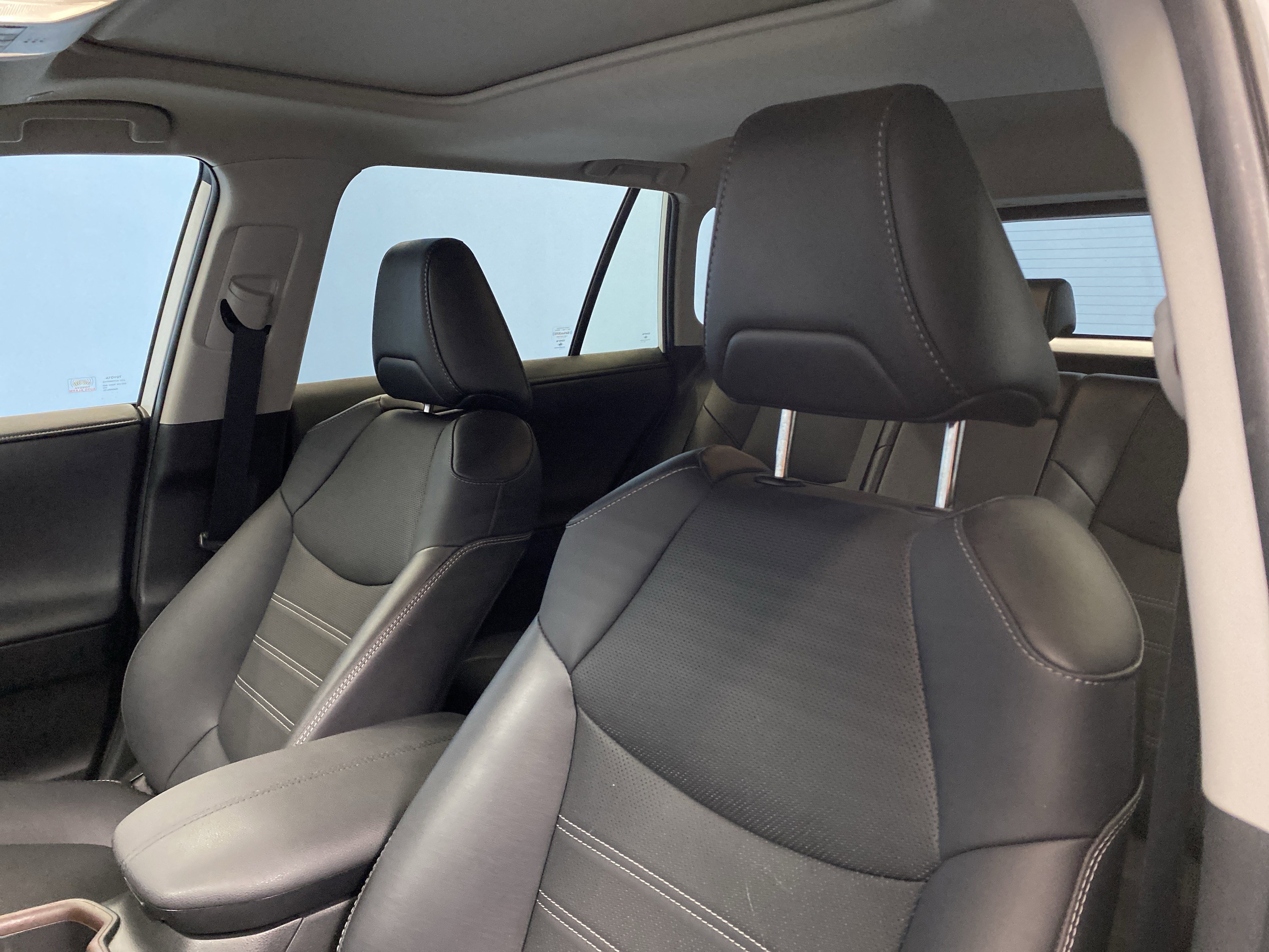 Used 2023 Toyota RAV4 Limited w/ Limited Grade Weather Package image 8