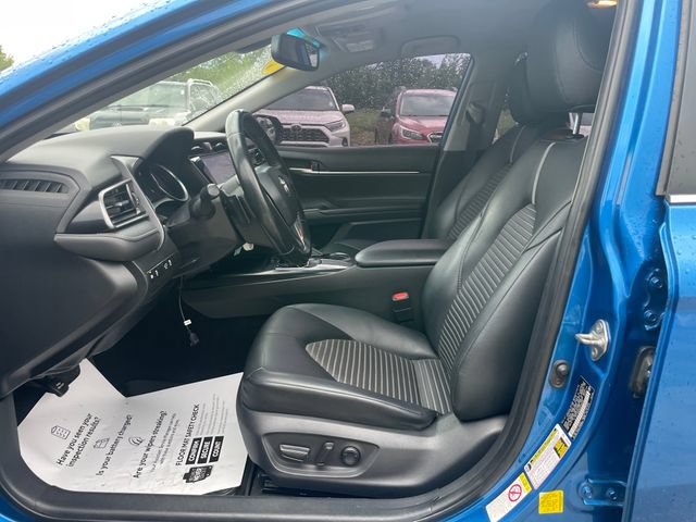 Used 2019 Toyota Camry SE FWD image 19