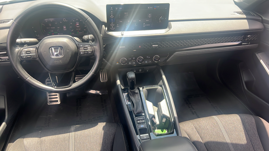 Used 2023 Honda Accord Sport image 17