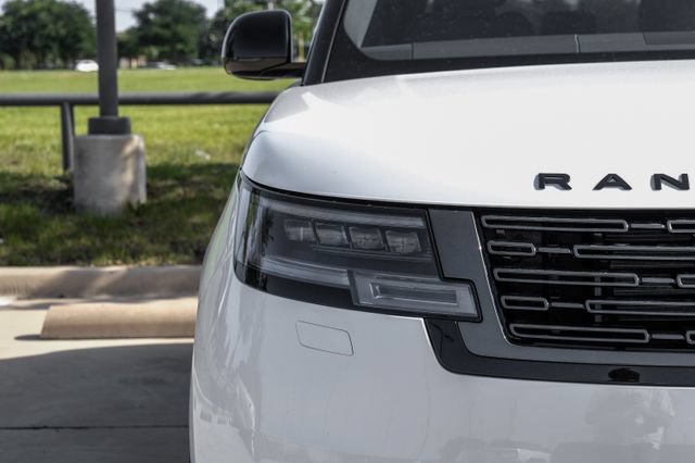 New 2026 Land Rover Range Rover SE AWD/4WD image 60