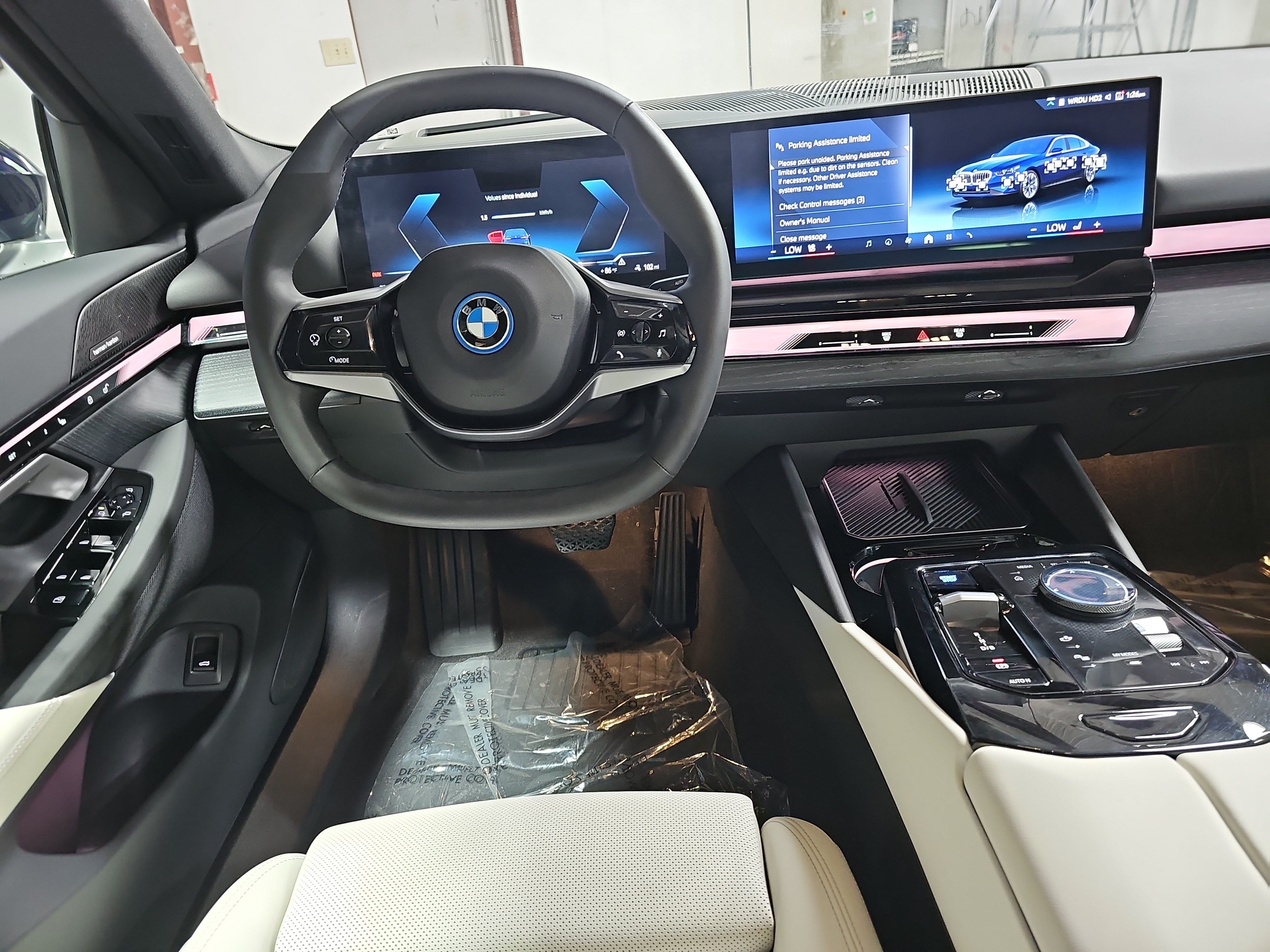 Certified 2026 BMW i5 eDrive40 RWD image 17