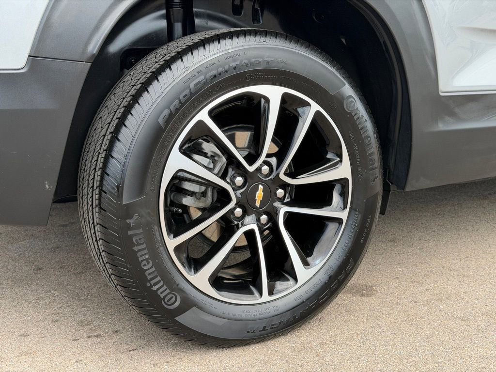 Used 2025 Chevrolet TrailBlazer LT AWD/4WD image 26