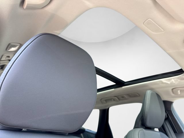 New 2027 Volvo XC60 B5 Core AWD/4WD image 16