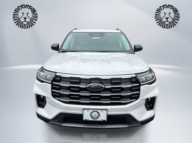 New 2026 Ford Explorer Active w/ Active Comfort Package image 2