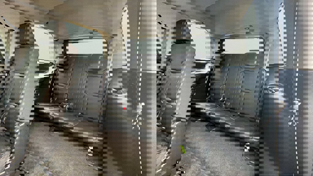 Used 2018 GMC Yukon SLT w/ Open Road Package image 19