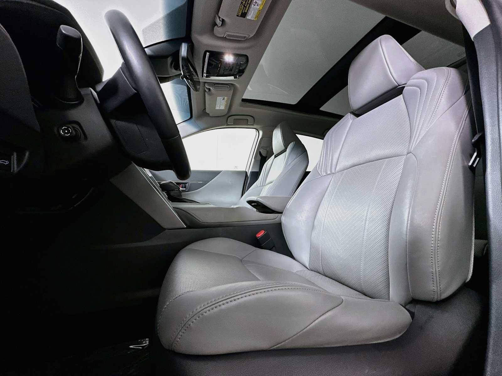 Used 2021 Toyota Venza Limited w/ Advanced Technology Package AWD/4WD image 19
